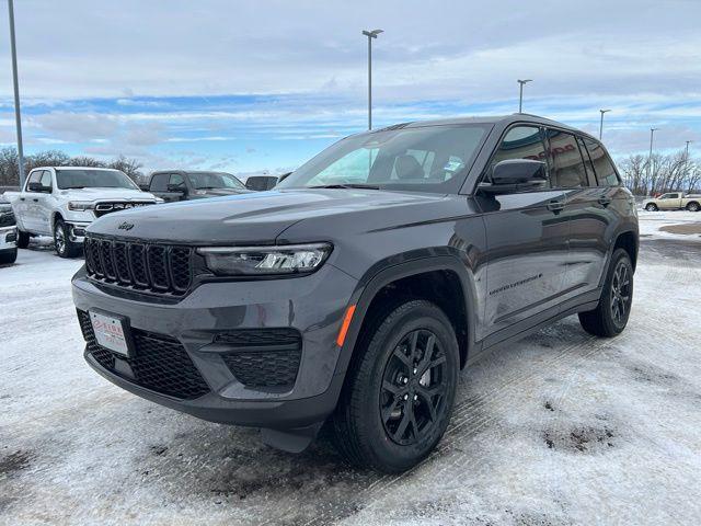 new 2025 Jeep Grand Cherokee car, priced at $40,731