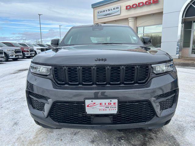 new 2025 Jeep Grand Cherokee car, priced at $40,731