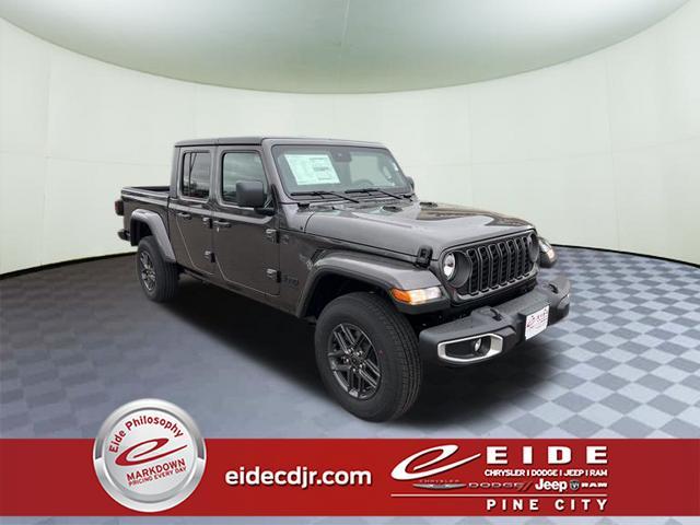 new 2024 Jeep Gladiator car, priced at $43,958