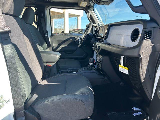 new 2025 Jeep Wrangler car, priced at $48,633