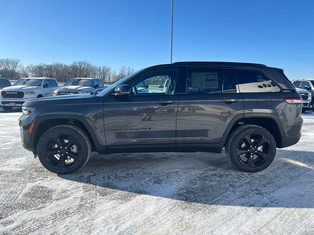 new 2025 Jeep Grand Cherokee car, priced at $43,020