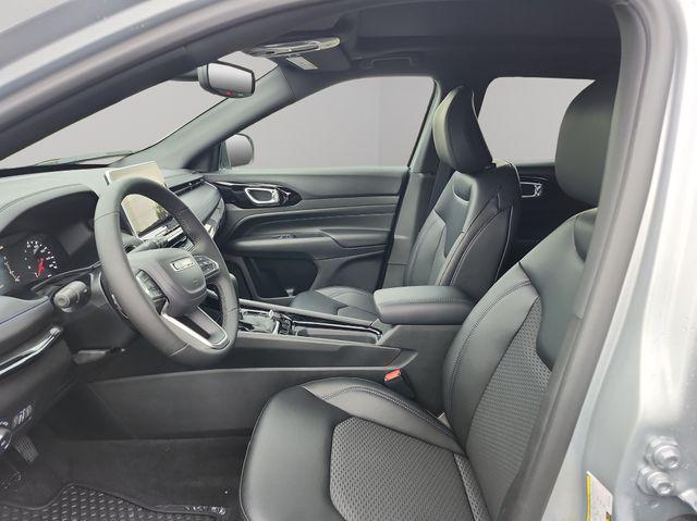 new 2025 Jeep Compass car, priced at $33,082