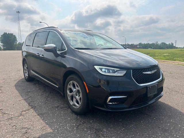 used 2023 Chrysler Pacifica car, priced at $28,500