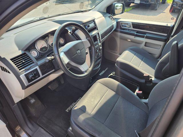 used 2010 Dodge Grand Caravan car, priced at $3,000