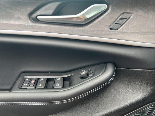 new 2025 Jeep Grand Cherokee L car, priced at $44,591