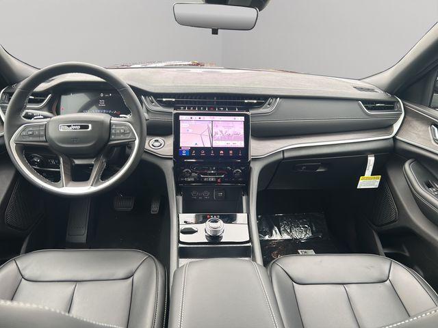 new 2025 Jeep Grand Cherokee L car, priced at $44,591