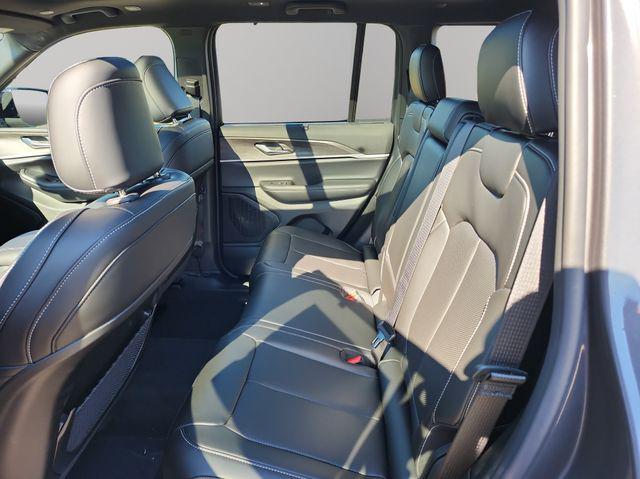 new 2025 Jeep Grand Cherokee car, priced at $47,549