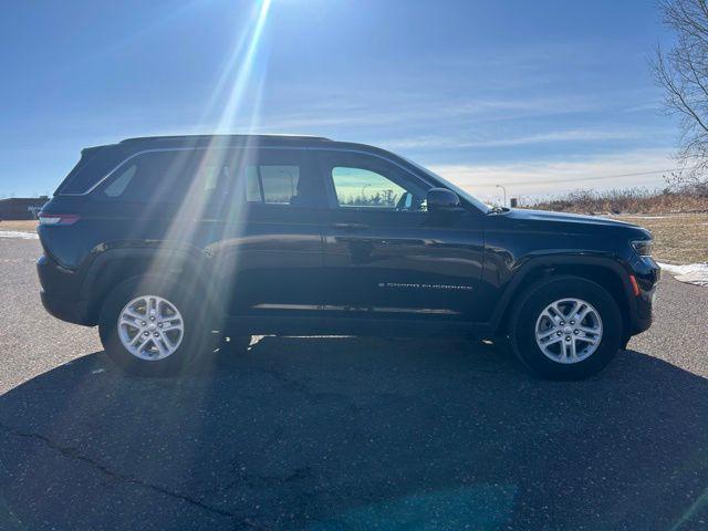 used 2024 Jeep Grand Cherokee car, priced at $32,000