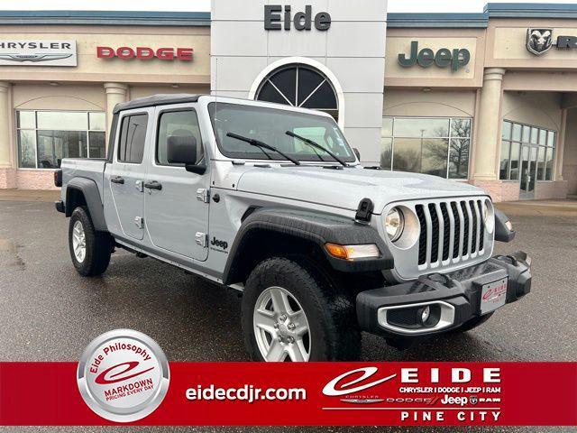 used 2023 Jeep Gladiator car, priced at $29,500