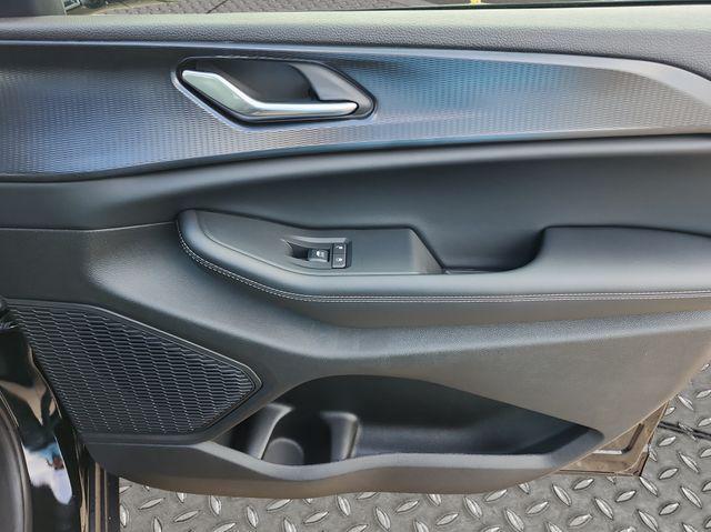 new 2025 Jeep Grand Cherokee car, priced at $41,680
