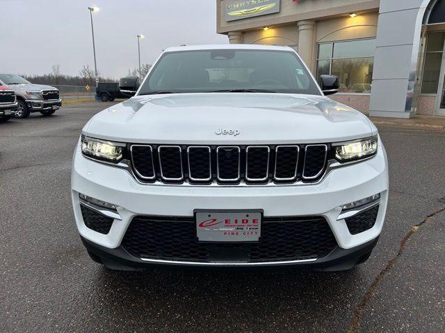 new 2025 Jeep Grand Cherokee car, priced at $47,582