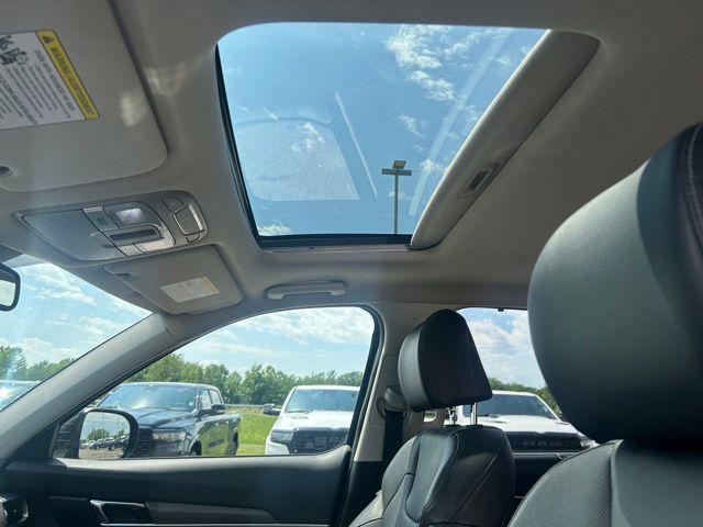 used 2022 Kia Telluride car, priced at $28,000