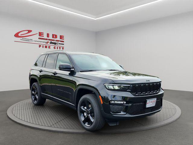new 2025 Jeep Grand Cherokee car, priced at $45,312