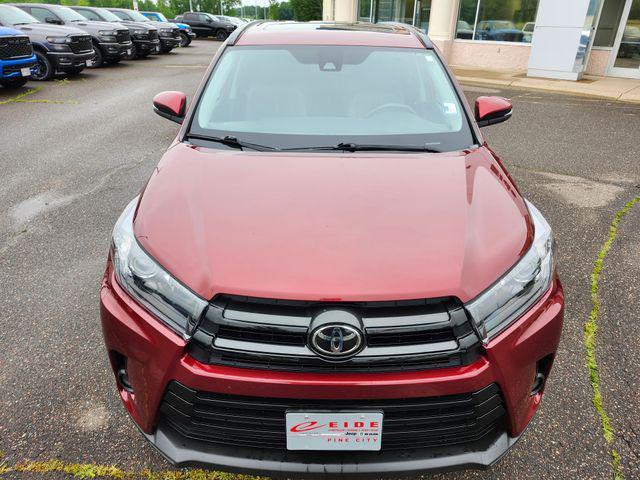 used 2019 Toyota Highlander car, priced at $25,000