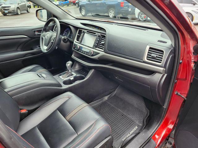 used 2019 Toyota Highlander car, priced at $25,000