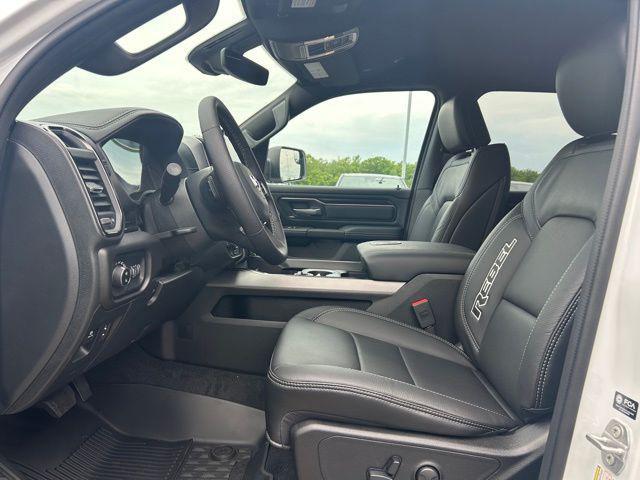 new 2025 Ram 1500 car, priced at $58,581
