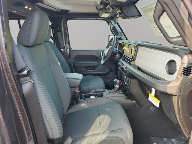 new 2025 Jeep Wrangler car, priced at $43,392