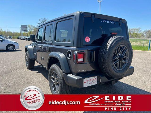 new 2025 Jeep Wrangler car, priced at $43,757