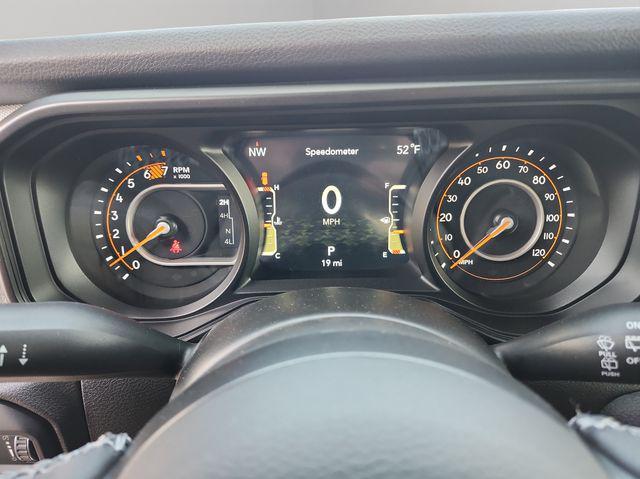 new 2025 Jeep Wrangler car, priced at $43,392