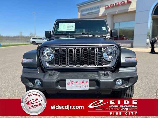 new 2025 Jeep Wrangler car, priced at $43,757