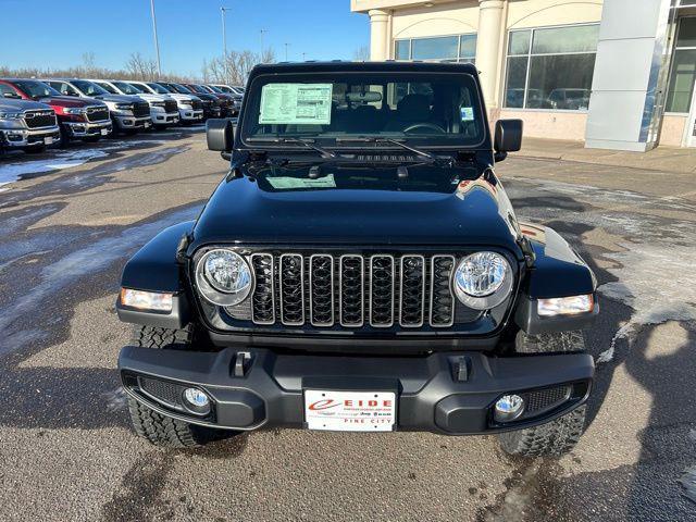 new 2025 Jeep Gladiator car, priced at $40,654