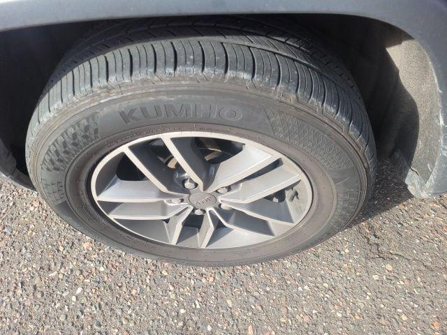 used 2019 Jeep Grand Cherokee car, priced at $17,000