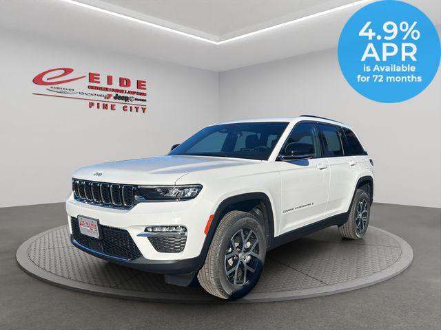 new 2025 Jeep Grand Cherokee car, priced at $41,557