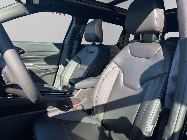 new 2025 Jeep Compass car, priced at $31,540