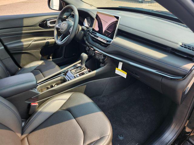 new 2025 Jeep Compass car, priced at $37,290