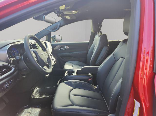 new 2026 Chrysler Pacifica car, priced at $40,500