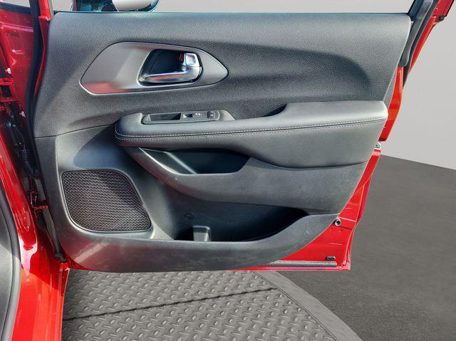 new 2026 Chrysler Pacifica car, priced at $40,500