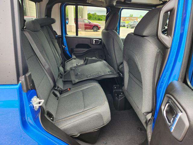 new 2025 Jeep Gladiator car, priced at $43,500