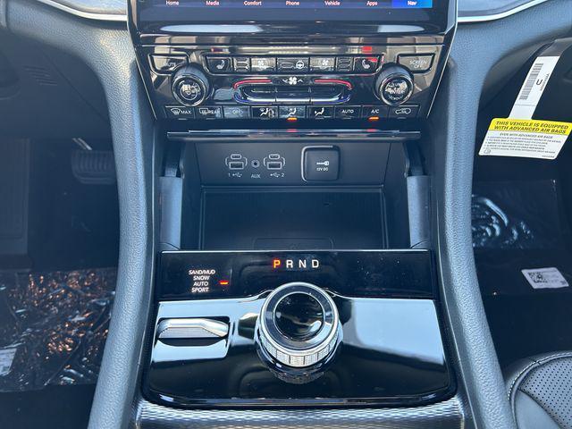 new 2025 Jeep Grand Cherokee car, priced at $50,045