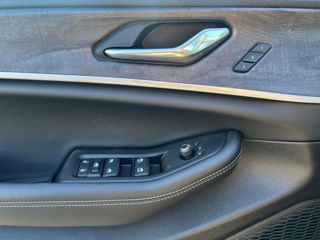 new 2025 Jeep Grand Cherokee car, priced at $50,045