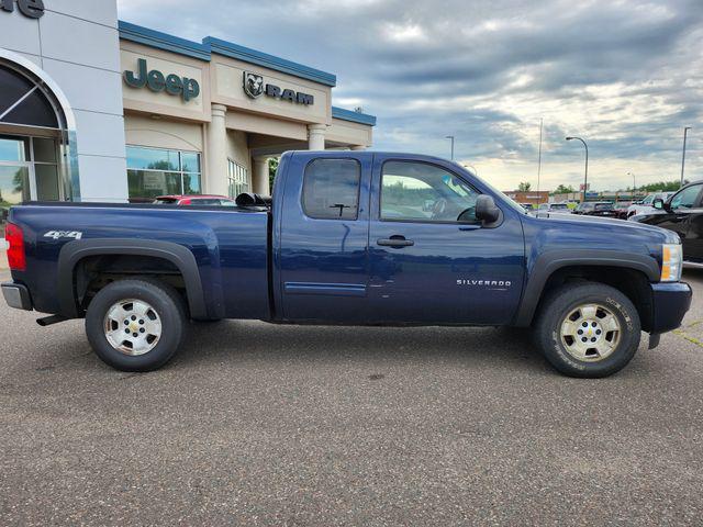 used 2011 Chevrolet Silverado 1500 car, priced at $6,000