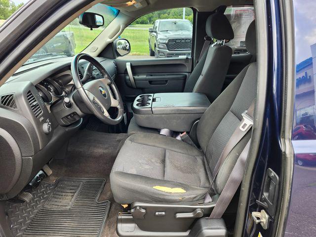 used 2011 Chevrolet Silverado 1500 car, priced at $6,000