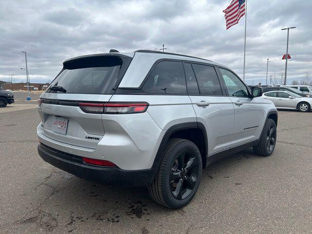 new 2025 Jeep Grand Cherokee car, priced at $43,048