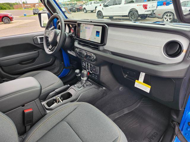 new 2025 Jeep Wrangler car, priced at $44,802