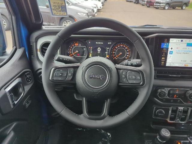 new 2025 Jeep Wrangler car, priced at $46,511