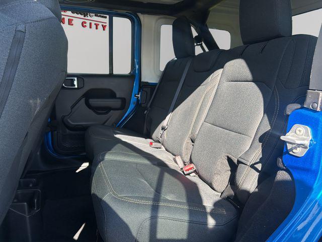 new 2025 Jeep Wrangler car, priced at $41,552