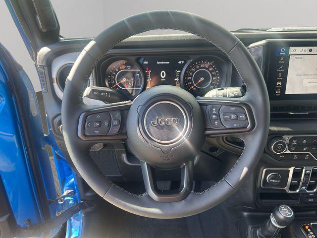 new 2025 Jeep Wrangler car, priced at $41,552