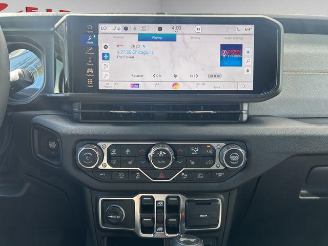 new 2025 Jeep Wrangler car, priced at $41,552