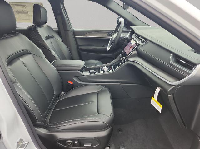 new 2025 Jeep Grand Cherokee L car, priced at $46,348