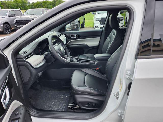 new 2025 Jeep Compass car, priced at $29,500