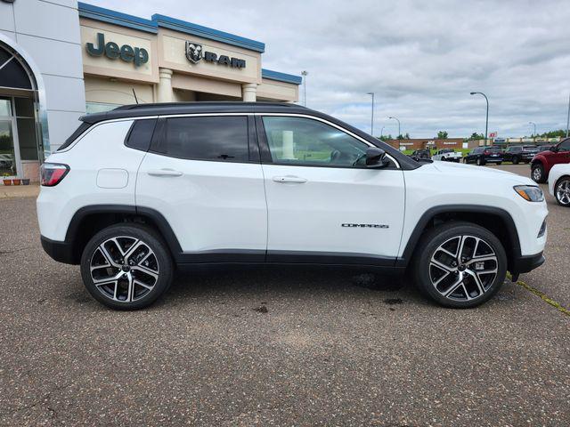new 2025 Jeep Compass car, priced at $29,500