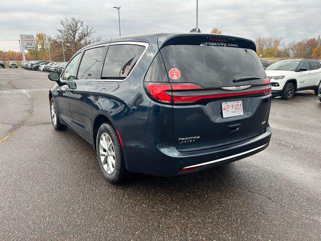 new 2025 Chrysler Pacifica car, priced at $42,085