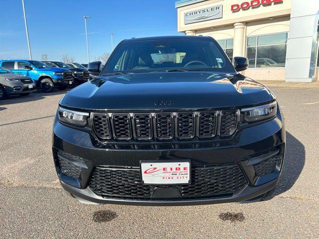 new 2025 Jeep Grand Cherokee car, priced at $43,662