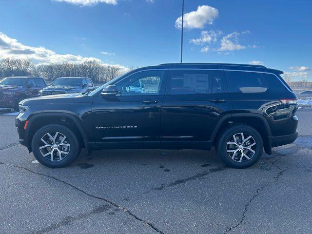 new 2025 Jeep Grand Cherokee L car, priced at $48,956