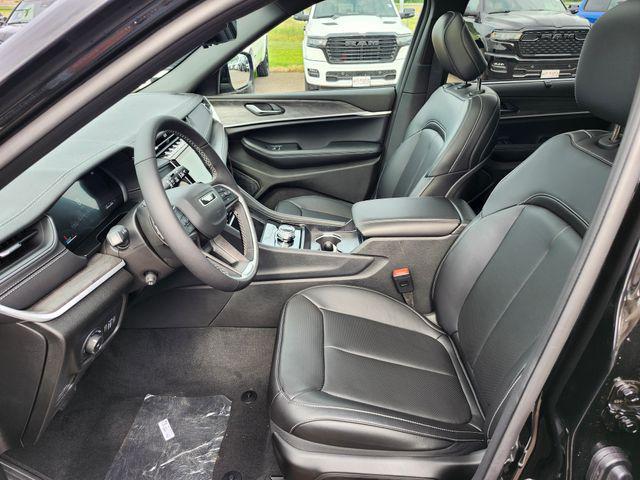 new 2025 Jeep Grand Cherokee L car, priced at $49,885