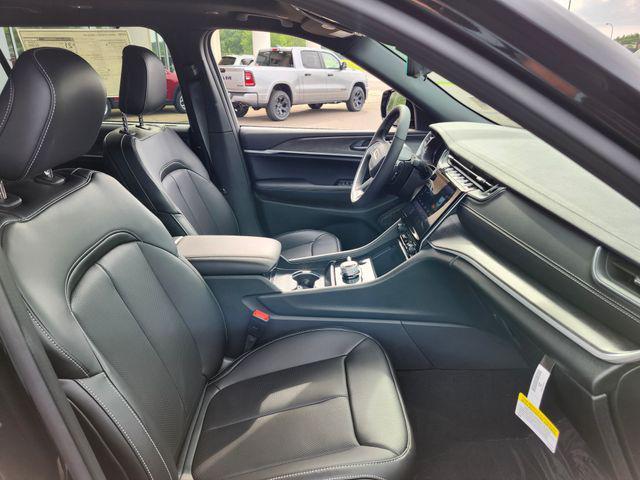 new 2025 Jeep Grand Cherokee L car, priced at $49,885